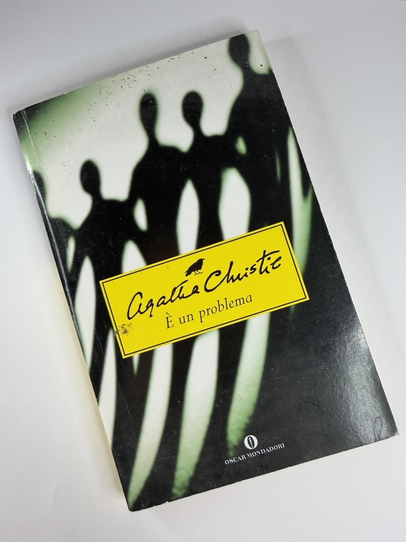 È un problema by Agatha Christie