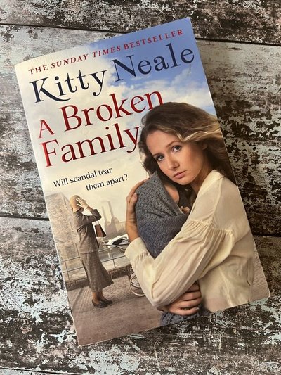 A Broken Family by Kitty Neale