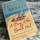 A Day at the Beach Hut by Veronica Henry — secondhand book