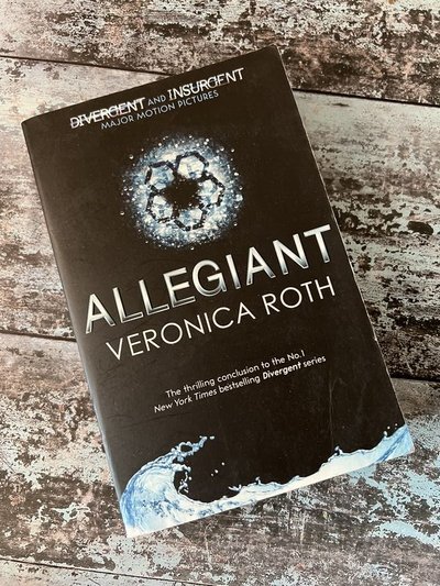 Allegiant by Veronica Roth