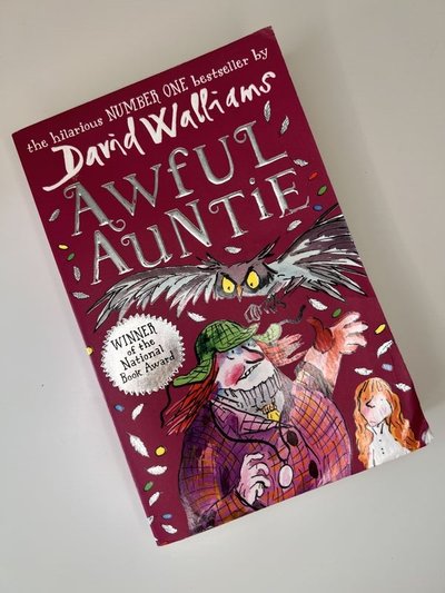 Awful Auntie by David Walliams