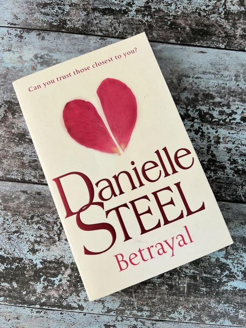 Betrayal by Danielle Steel