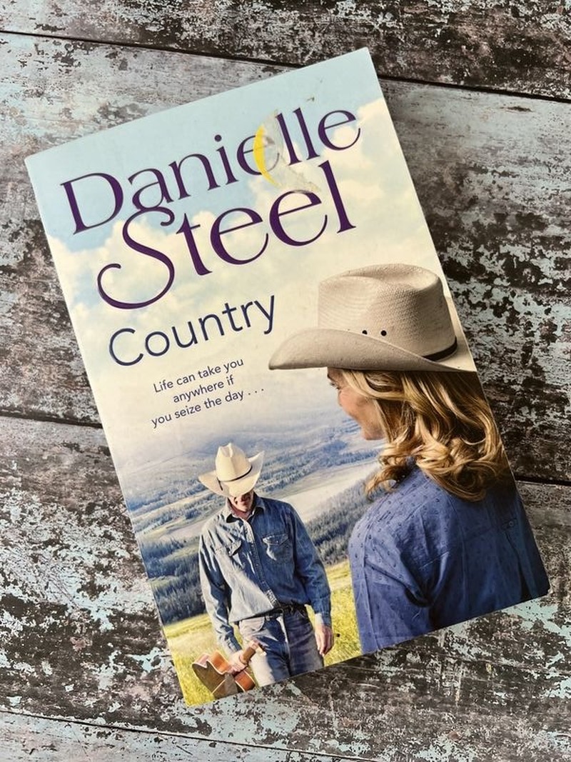 Country by Danielle Steel