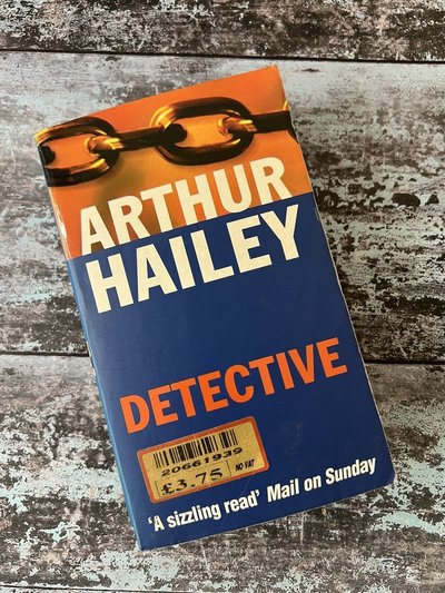 Detective by Arthur Hailey