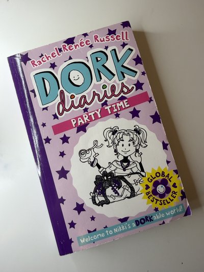 Dork Diaries: Party Time by Rachel Renée Russell