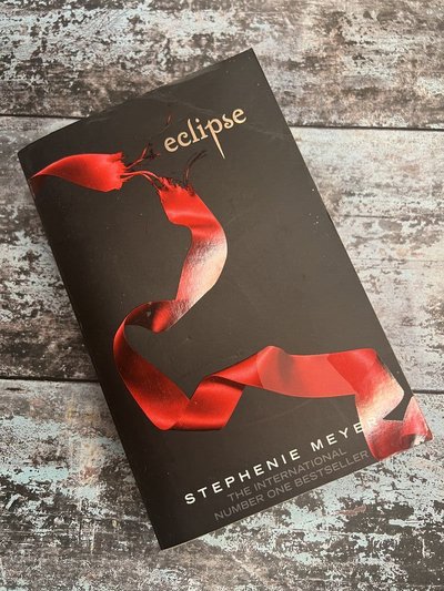 Eclipse by Stephenie Meyer