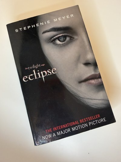 Eclipse by Stephenie Meyer