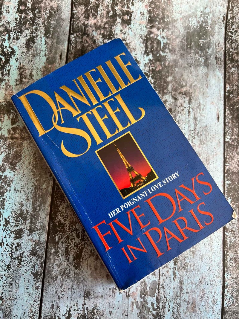 Five Days in Paris by Danielle Steel