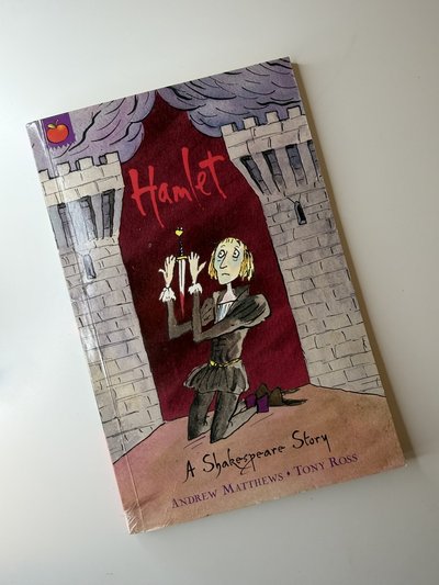 Hamlet by Andrew Matthews, William Shakespeare