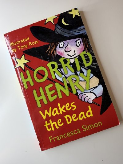Horrid Henry Wakes the Dead by Francesca Simon