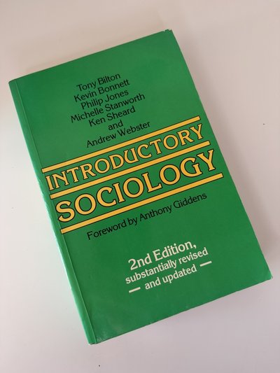 Introductory Sociology by Andrew Webster, Ken Sheard, Kevin Bonnett, Michelle Stanworth, Philip Jones, Tony Bilton