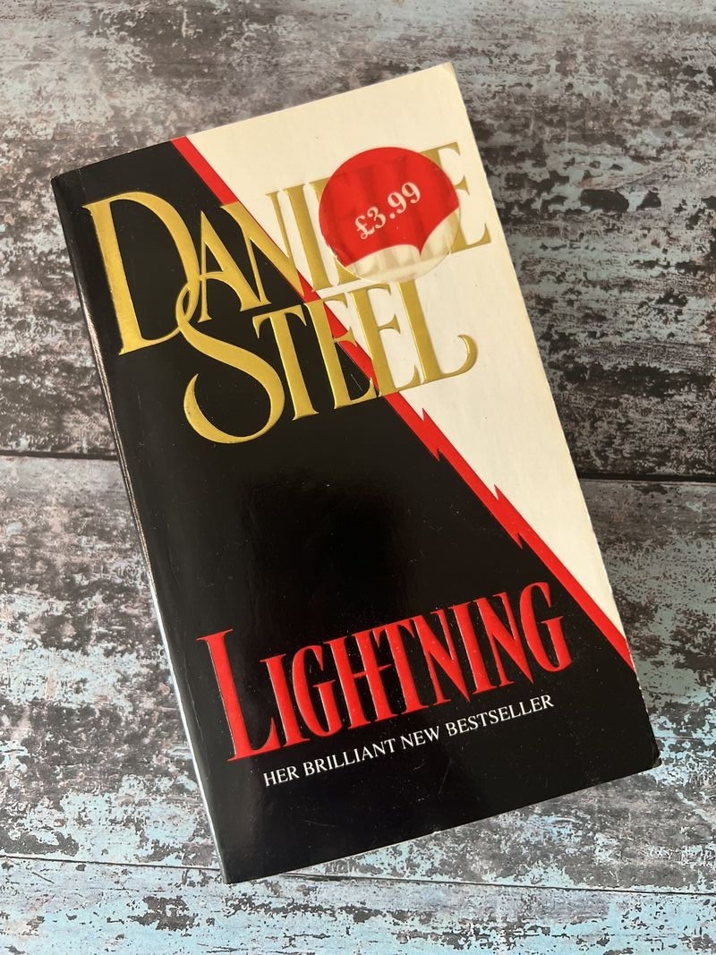 Lightning by Danielle Steel
