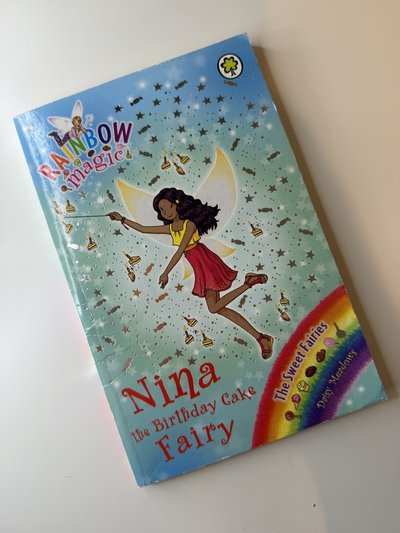 Nina the birthday cake fairy by Daisy Meadows