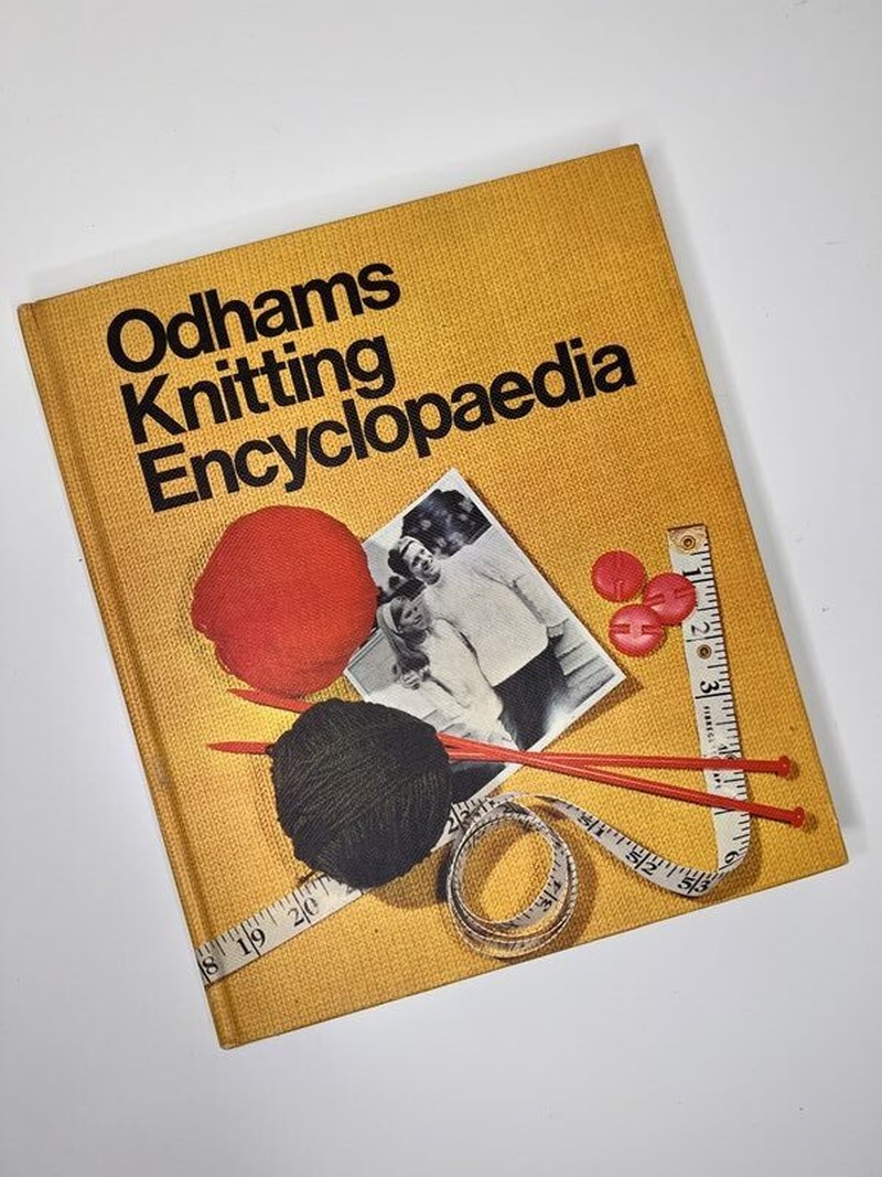 Oldhams Knitting Encyclopaedia by Unknown