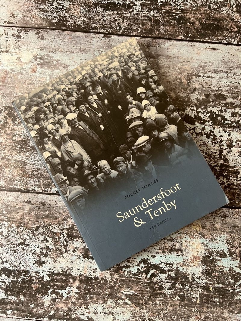 Saundersfoot and Tenby by Ken Daniels