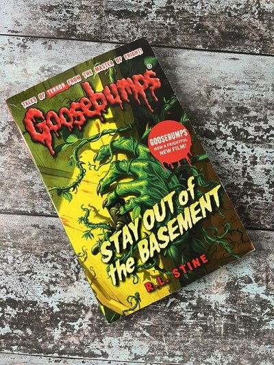 Stay out of the Basement (Goosebumps #2) by R L Stine