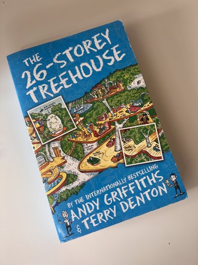The 26-Storey Treehouse by Andy Griffiths, Terry Denton