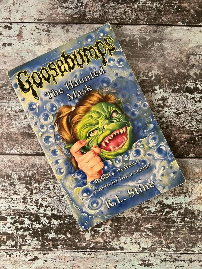 The Haunted Mask (Goosebumps #11) by R L Stine