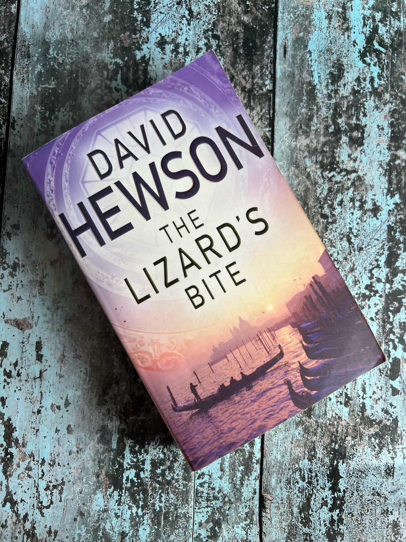 The Lizard's Bite by David Hewson
