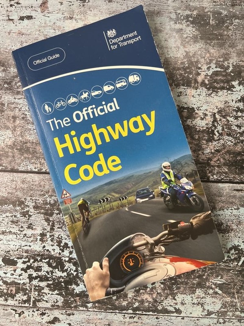 The Official Highway Code by Great Britain Department for Transport