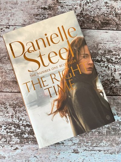 The Right Time by Danielle Steel