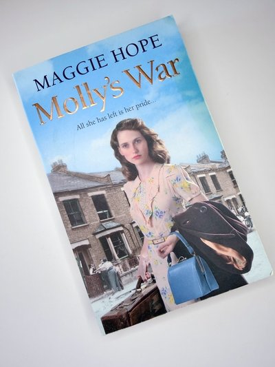 Molly's War by Maggie Hope