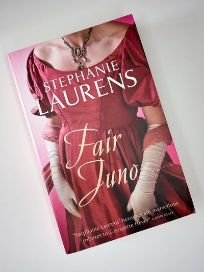 Fair Juno by Stephanie Laurens