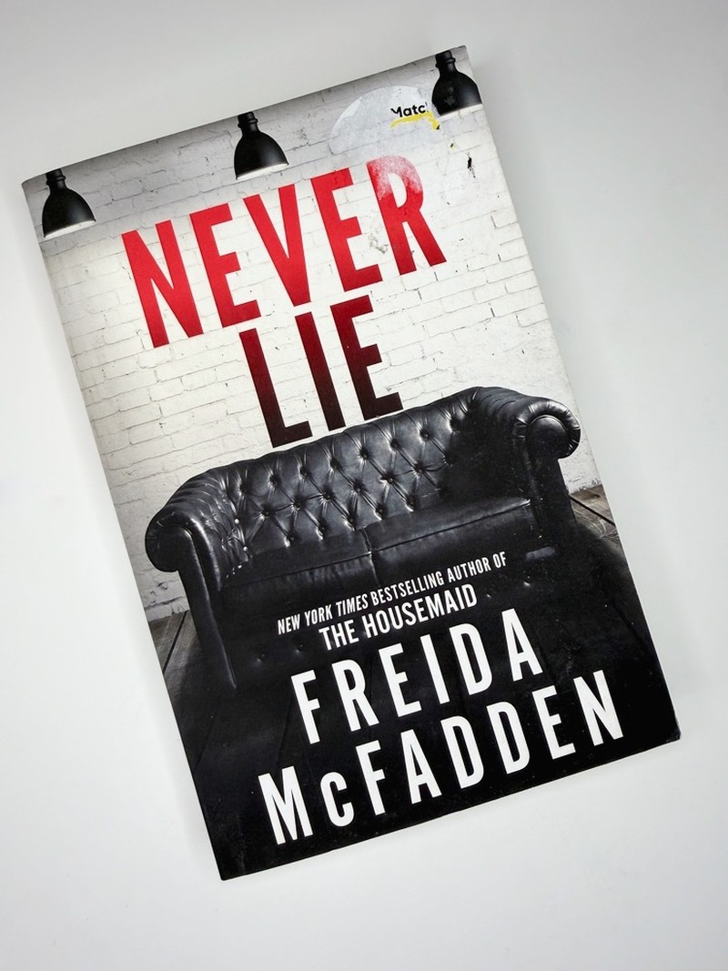 Never Lie by Freida McFadden