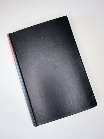 Four Guineas by Elspeth Huxley