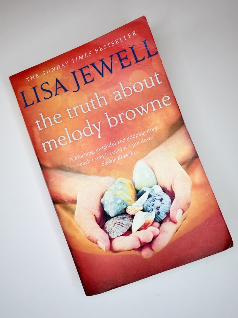 The Truth About Melody Browne by Lisa Jewell
