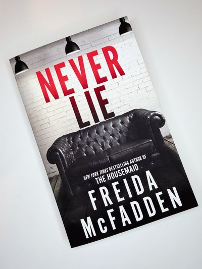 Never Lie by Freida McFadden