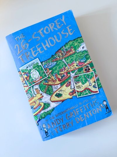 The 26-Storey Treehouse by Andy Griffiths, Terry Denton
