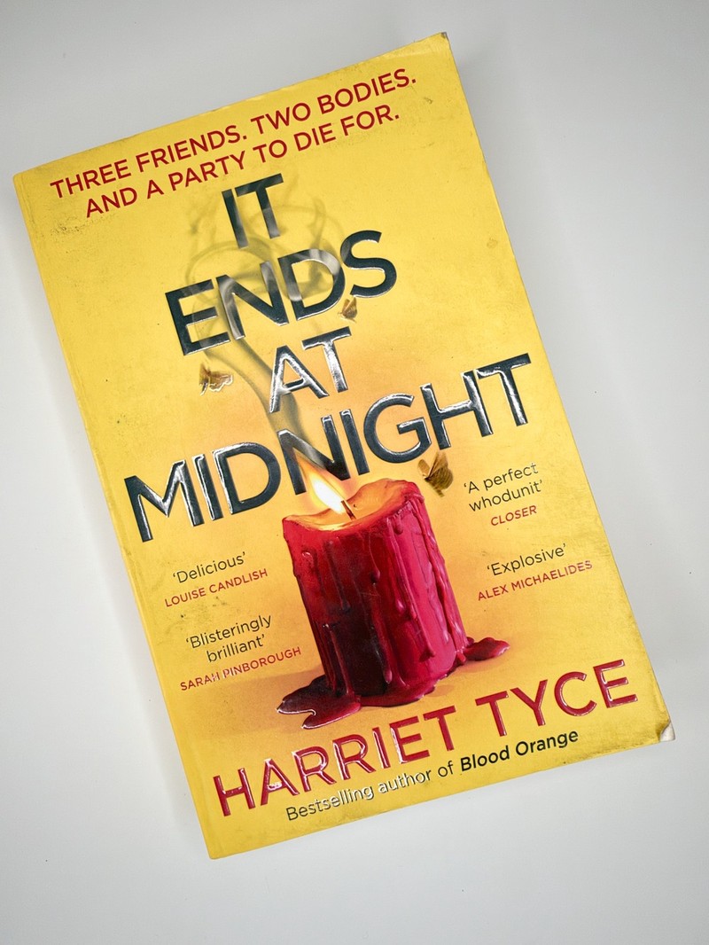 It Ends at Midnight by Harriet Tyce