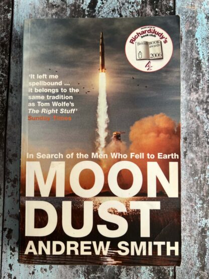 An image of a novel by Andrew Smith - Moon Dust