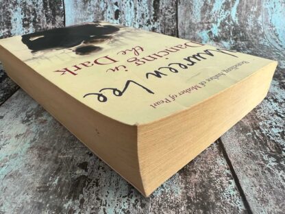 An image of a novel by Maureen Lee - Dancing in the Dark