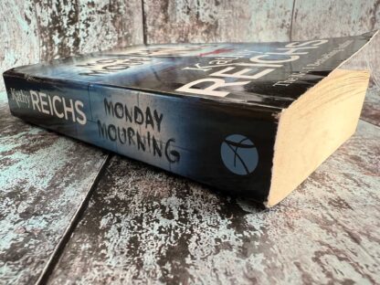 An image of a book by Kathy Reichs - Monday Mourning