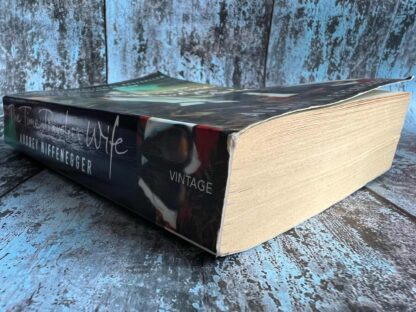 An image of a book by Audrey Niffenegger - The Time Traveler's Wife