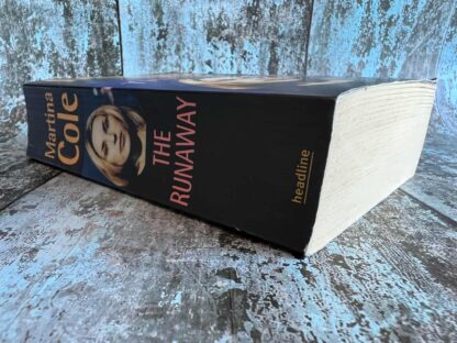 An image of a book by Martina Cole - The Runaway