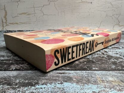 An image of a book by Sophie McKenzie - Sweetfreak