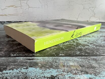 An image of the novel by Lauren Henderson - Kisses and Lies
