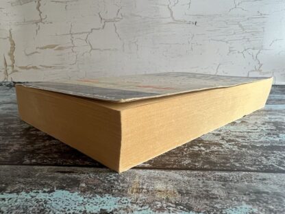 An image of a book by Elizabeth Peters - The ape Who Guards the Balance