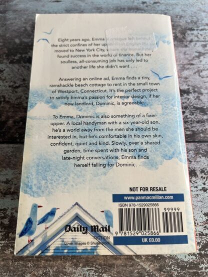 An image of a book by Jane Green - Falling