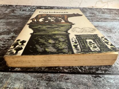 An image of a book byShakespeare - Coriolanus
