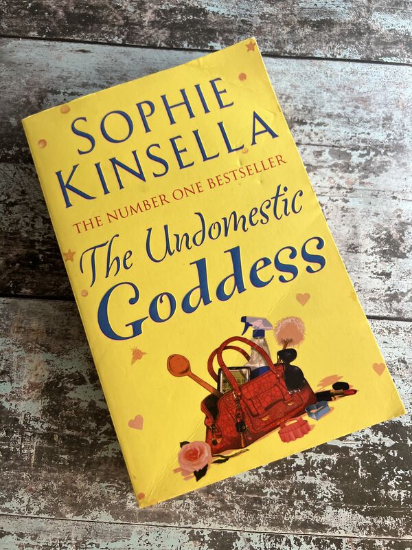 An image of a book by Sophie Kinsella - The Undomestic Goddess