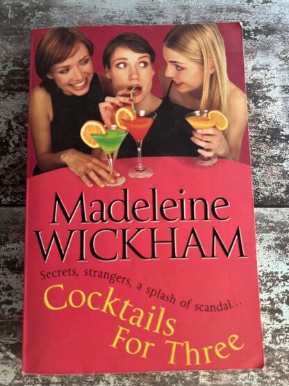 An image of a book by Madeleine Wickham - Cocktails for Three