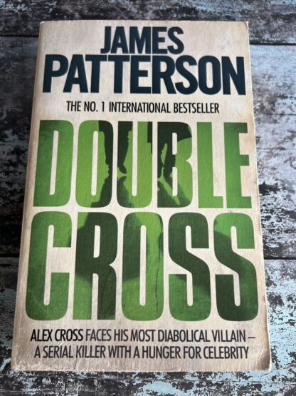 An image of a book by James Patterson - Double Cross