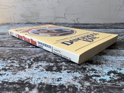 An image of a book by Francine Pascal - Sweet Valley High Dangerous Love