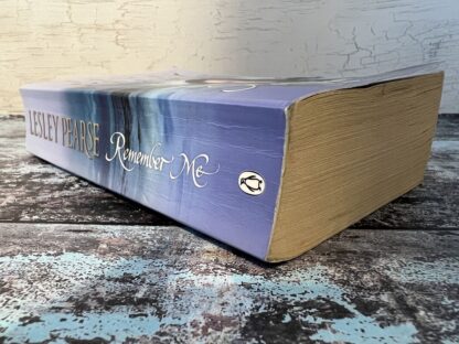 An image of a book by Lesley Pearse - Remember Me