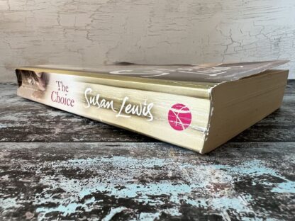 An image of a book by Susan Lewis - The Choice