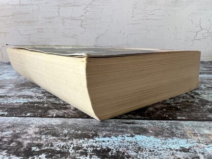 An image of a book by Kimberley Chambers - The Schemer